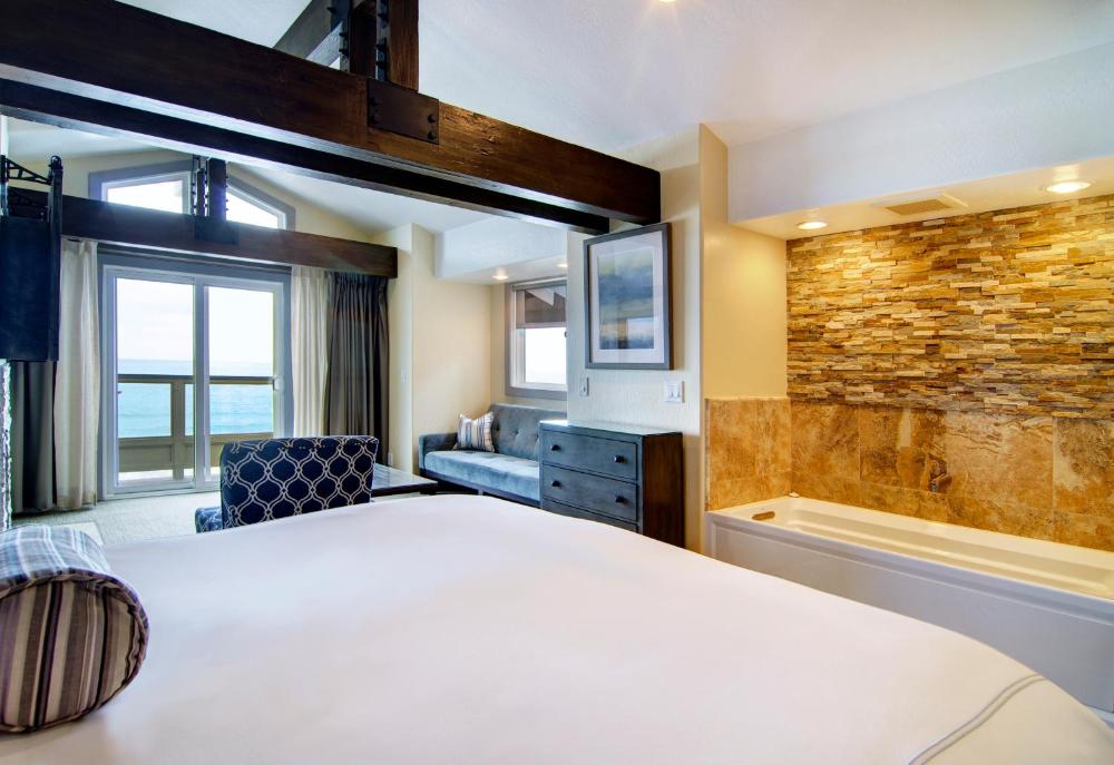 Executive King Suite interior